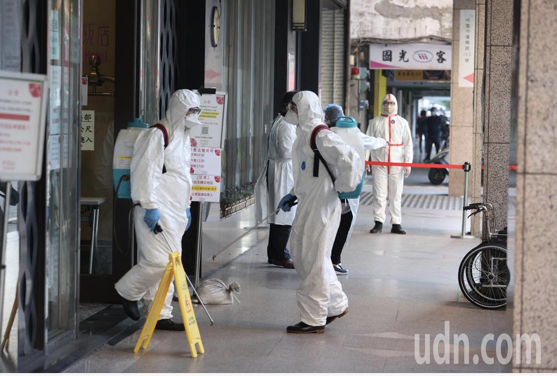 台北市2日晚間再爆三起防疫旅館疑似群聚感染事件。本報資料照片