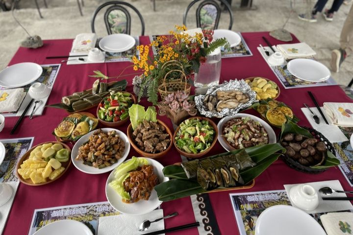從產地到餐多，大啖魯凱族傳統美食。　圖：茂林國家風景區管理處／提供