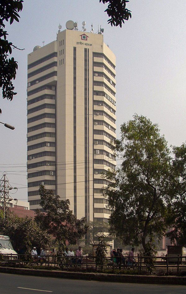 孟加拉鄉村銀行，又稱格萊閩銀行，是一個位於孟加拉國的提供微型貸款的金融機構和社區發展銀行。 圖／摘自維基百科