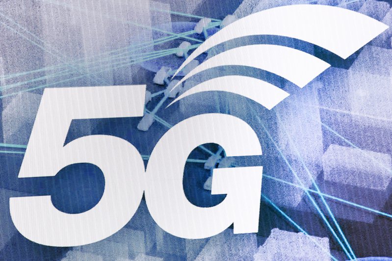 遠傳電信（4904）於高科技智慧製造未來展區展示「5G企業專網工業去線化」與「工業網路資安解決方案」。歐新社