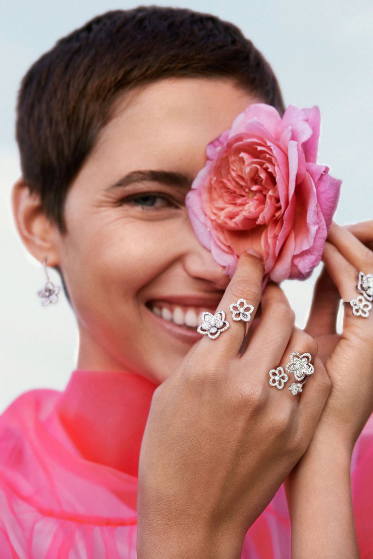 格拉夫Wild Flower系列鑲鑽耳環、鑲鑽指間戒，價格店洽。圖／格拉夫提供