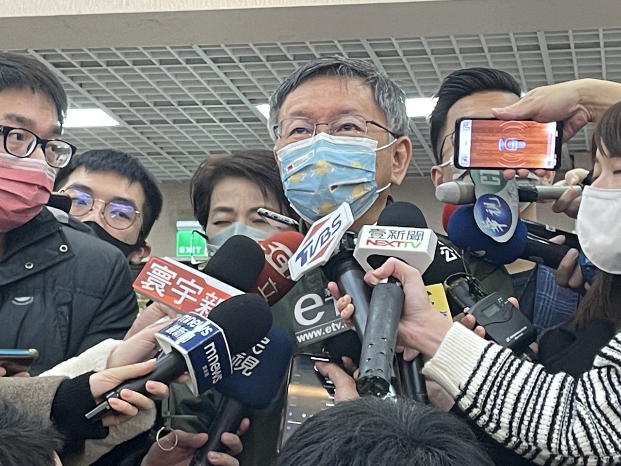 桃園爆4例本土個案，台北市長柯文哲表示，入境感染率約0.37％，約每220人有1人感染。記者胡瑞玲／攝影