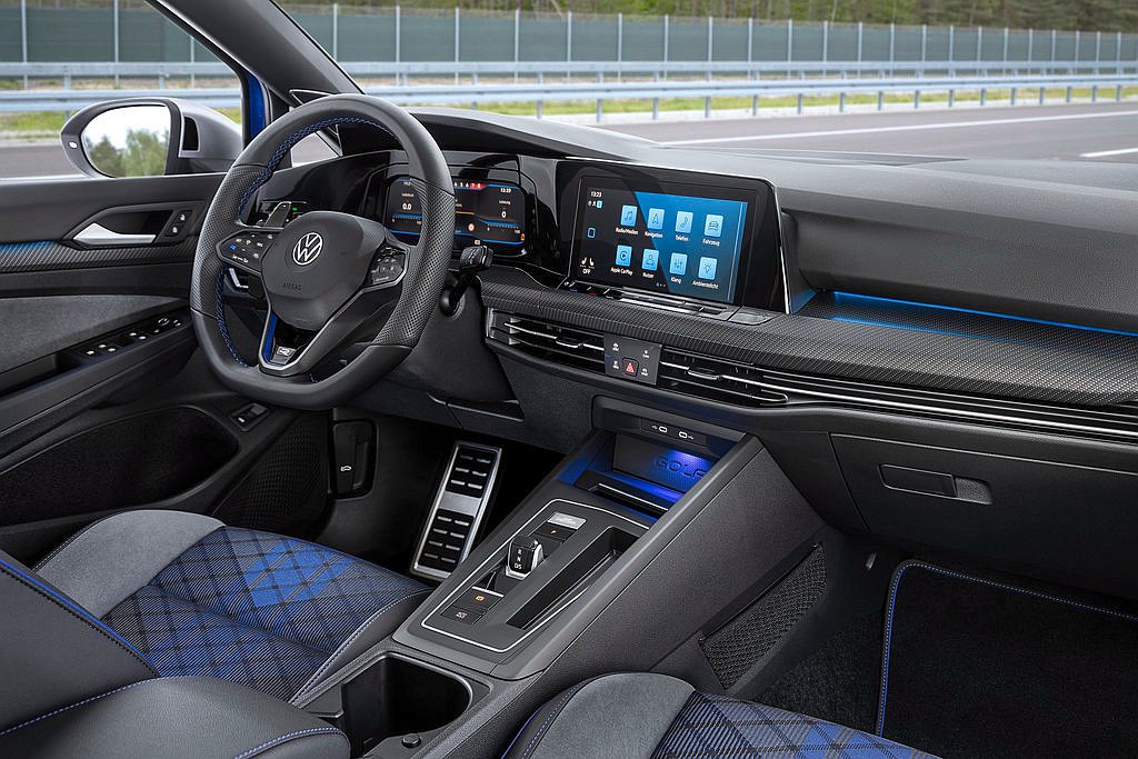 福斯Golf R Variant旅行車，搭載新世代科技數位化座艙，集結頂尖性能、...