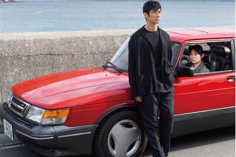 西島秀俊主演的「在車上」獲得金球獎最佳非英語片。圖／摘自imdb