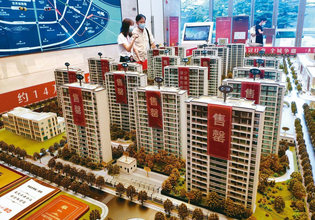 大陸官方為維持房地產市場穩定，北京、上海等各主要城市的銀行，也開始加速房貸放款，...