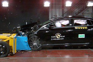 Euro NCAP最新測試結果出爐 Mercedes-Benz EQS獲得雙五星認證