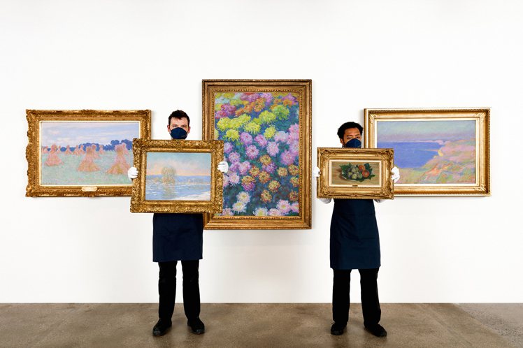 五幅莫內的作品將於2022年3月2日在倫敦蘇富比現當代藝術晚間拍賣會上拍，並將於2月中先來台展出。圖／蘇富比提供
