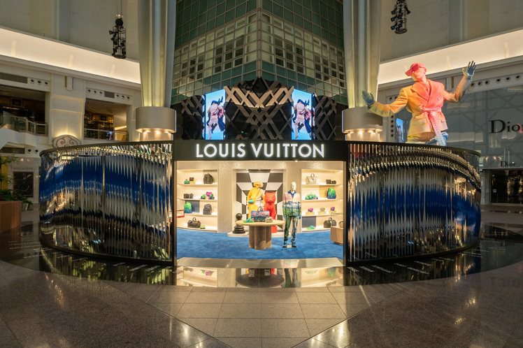 台北101四樓都會廣場的路易威登男裝專門店，於1月21日揭幕。圖／LV提供