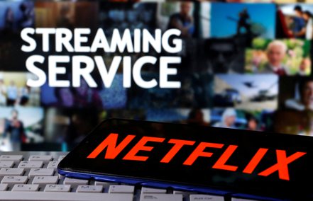 Netflix給出的本季展望疲弱，投資人擔心訂戶成長放緩會是串流業普遍現象。路透