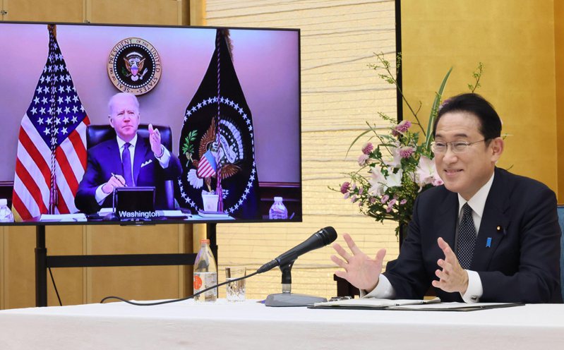 美國總統拜登21日以視訊會晤日本首相岸田文雄。 美聯社