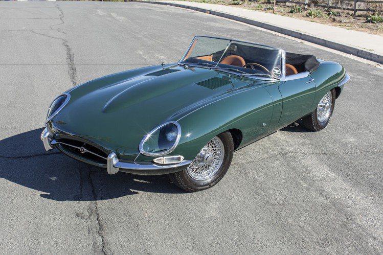 1961年Jaguar E-Type Series 1 ‘Outside Bon...