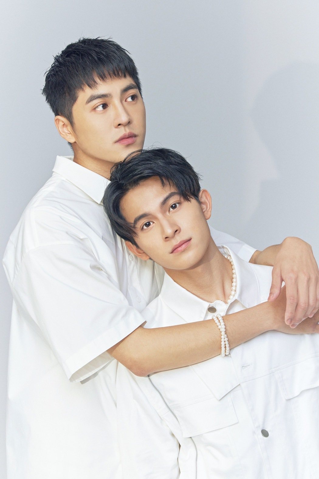 林暉閔(右)與黃新皓在「基因決定我愛你」中湊對男男CP。圖／達騰娛樂提供