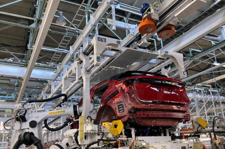 雷諾、日產和三菱汽車公司傳出將宣布，未來五年會對電動車開發增加投資超過200億歐元。（路透）