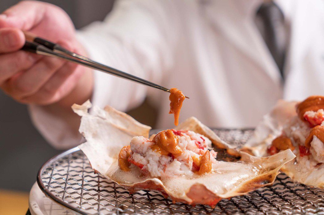 各種變化的螃蟹料理皆由廚藝精湛的料理人細心處理。
