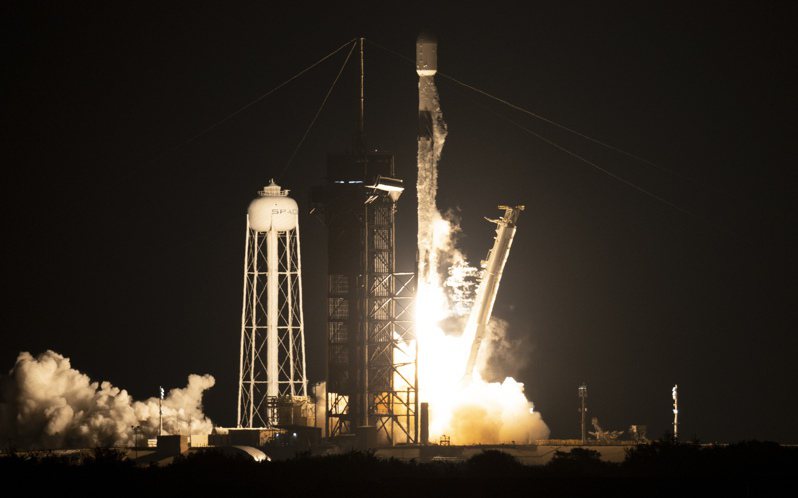 SpaceX獵鷹9號在去年12月9日協助發射美國太空總署的X射線偏振成像探測器。美聯社