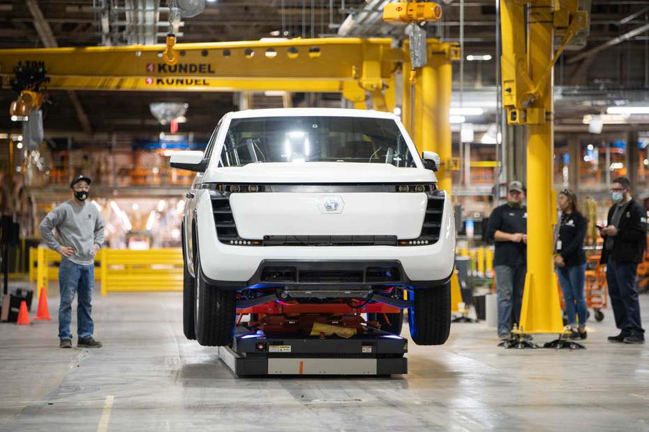 鴻海正在洽談新客戶於甫收購成功的美國俄亥俄州工廠生產電動車。 圖／擷取自Lordstown臉書