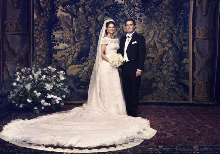 瑞典瑪德琳公主穿VALENTINO訂製婚紗出嫁。圖／摘自IG