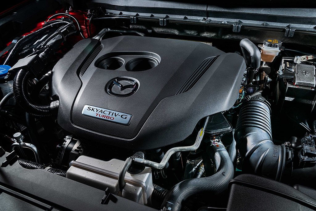Mazda CX-5首度導入SKYACTIV-G 2.5T渦輪增壓引擎，具備23...