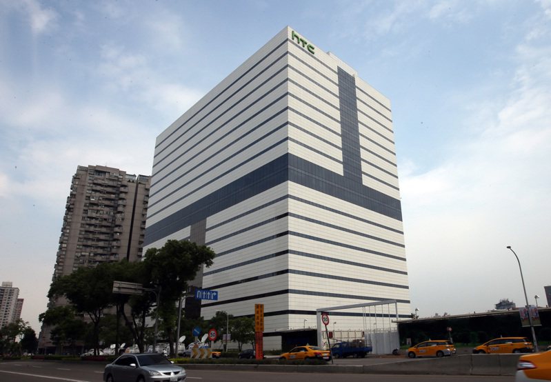 宏達電位於新店的總部大樓。記者杜建重／攝影