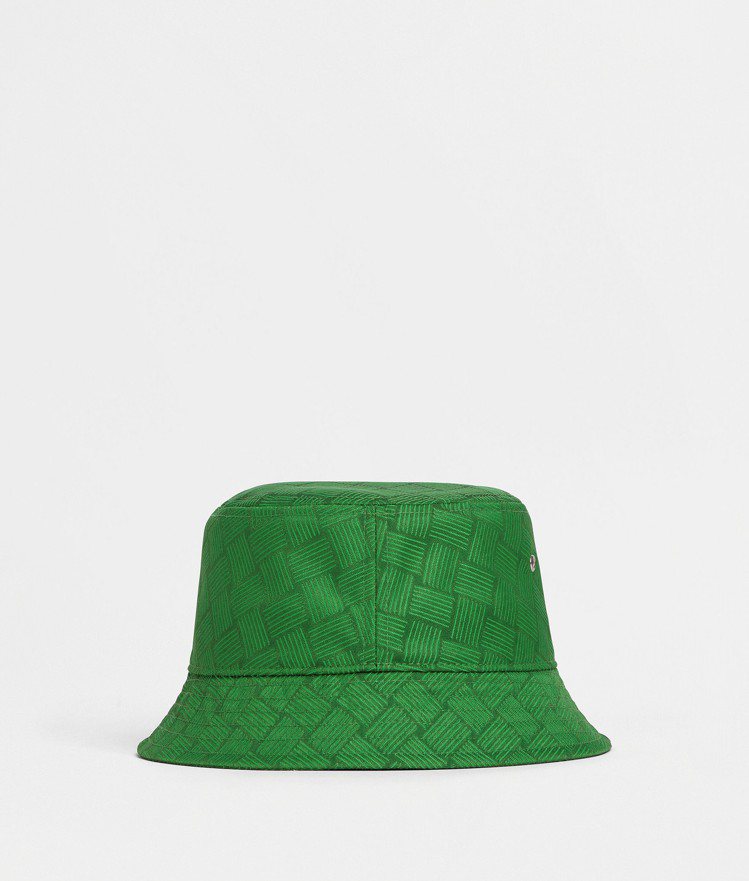 編織紋路漁夫帽，15,800元。圖／Bottega Veneta提供