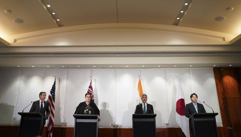 「四方安全对话」外长会议11日在澳洲墨尔本举行，由左至右依序是美国国务卿布林肯、澳洲外长潘恩、印度外长苏杰生、日本外相林芳正。（美联社）(photo:UDN)