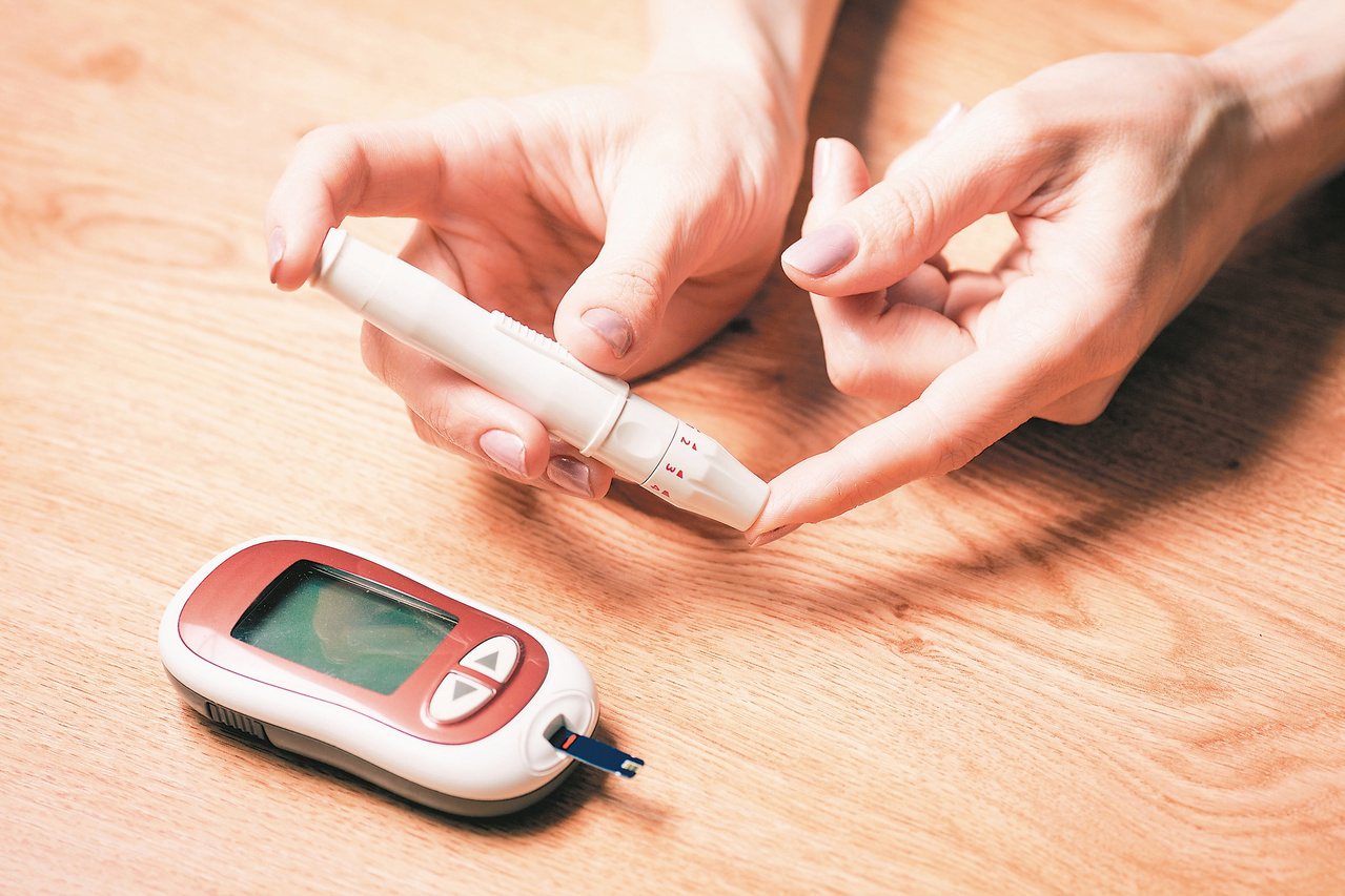 糖尿病友應定期健檢，藉由數字追蹤規範生活作息。圖／123RF