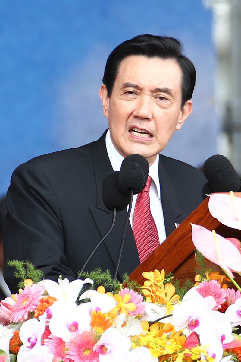 馬英九總統任內，在2014年雙十國慶上針對香港占中運動，呼籲中國大陸在香港「讓一部分人先民主起來」。圖／聯合報系資料照片