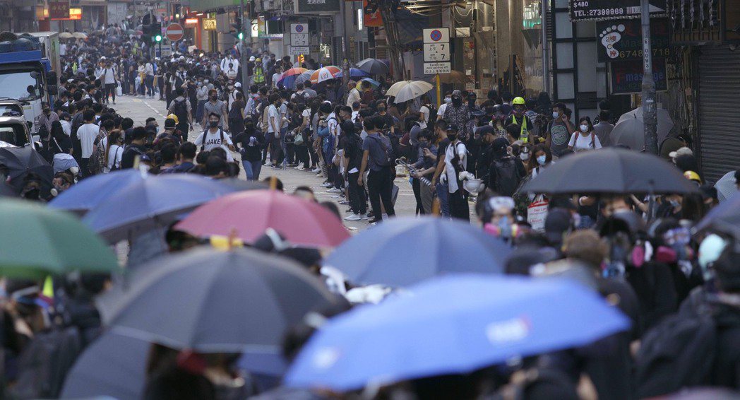 香港人在這起抗爭群起捍衛自由民主價值。圖／時代革命提供