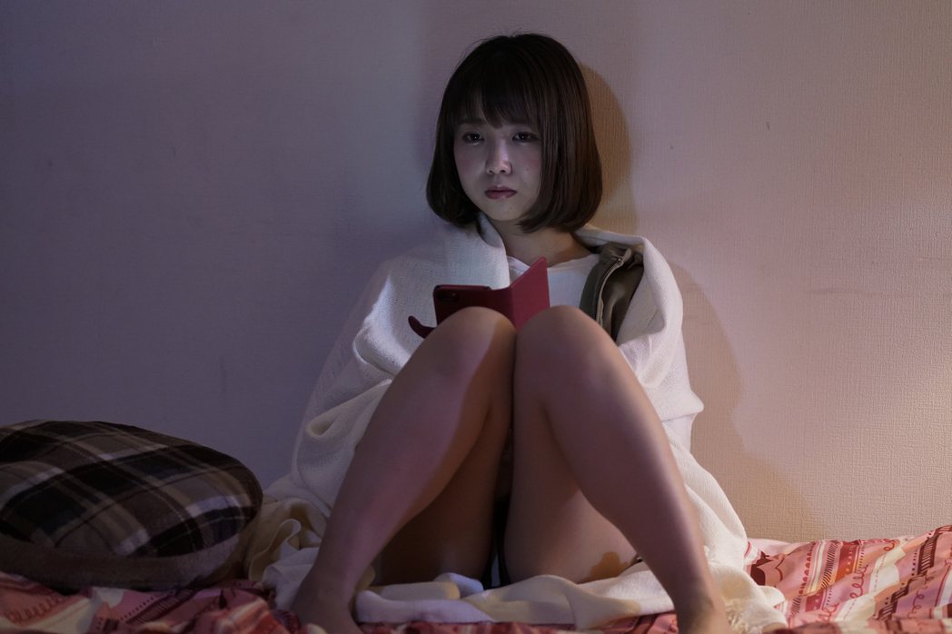 超人氣AV女優戶田真琴在電影「爸爸活：戀愛方程式」展現驚人的按摩技巧。圖／ＧＰ＋提供
