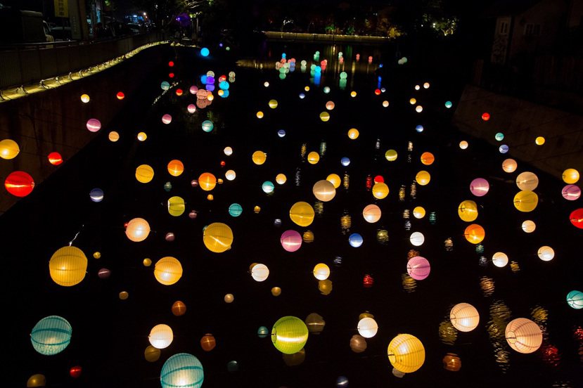 台南月津港燈節聞名海內外，今年的主題是「禮物」。 圖／市府提供