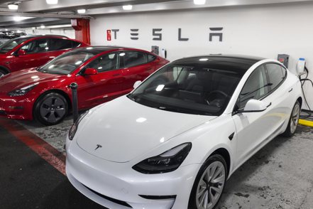 電動車大廠特斯拉（Tesla）在可靠性方面的疑慮，已拖累其產品排名和評分。（ 歐新社）