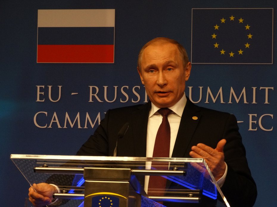 俄國總統普丁出席歐盟與俄國高峰會，會後在記者會上強力表態，強調俄國關心的是烏克蘭的經濟問題。布魯塞爾記者蕭白雪/攝影（圖／聯合報系新聞資料庫照片）
