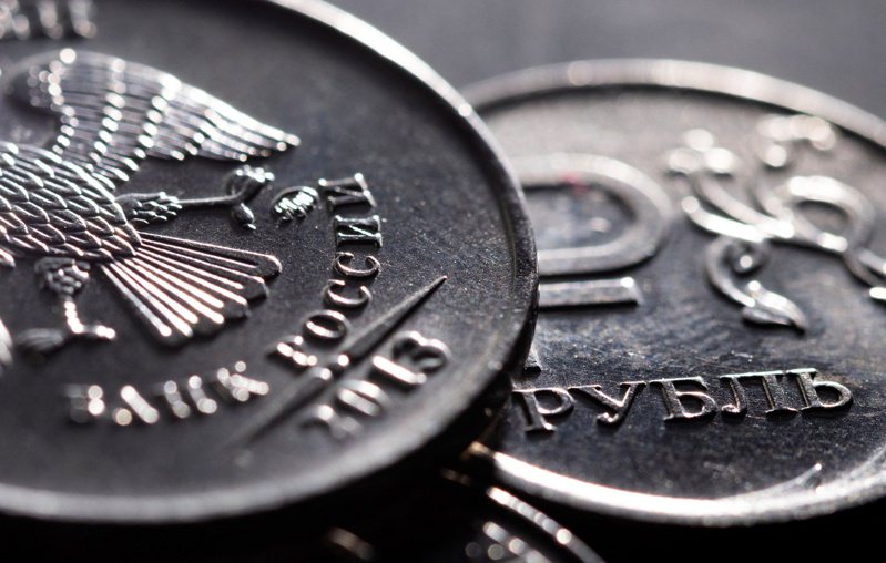 卢布28日对美元暴跌近30%。图为卢布硬币。路透(photo:UDN)