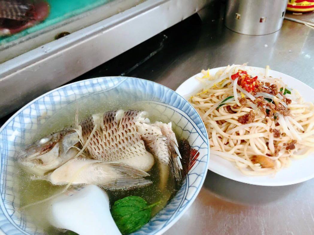 以馬內利鮮魚湯，提供鮮魚湯等庶民料理。圖／摘自以馬內利鮮魚湯粉絲頁