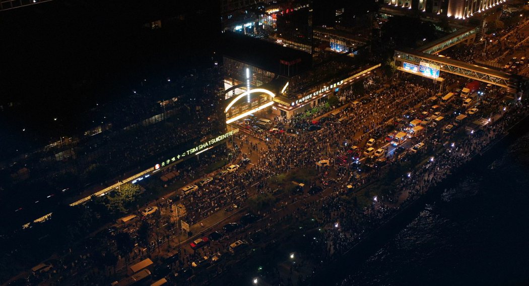 《時代革命》紀錄香港人民為了爭取民主走上街頭。（圖／時代革命提供）