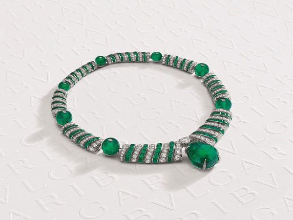 寶格麗MAGNIFICA系列Emerald Elipse頂級鑽石與祖母綠項鍊，中...