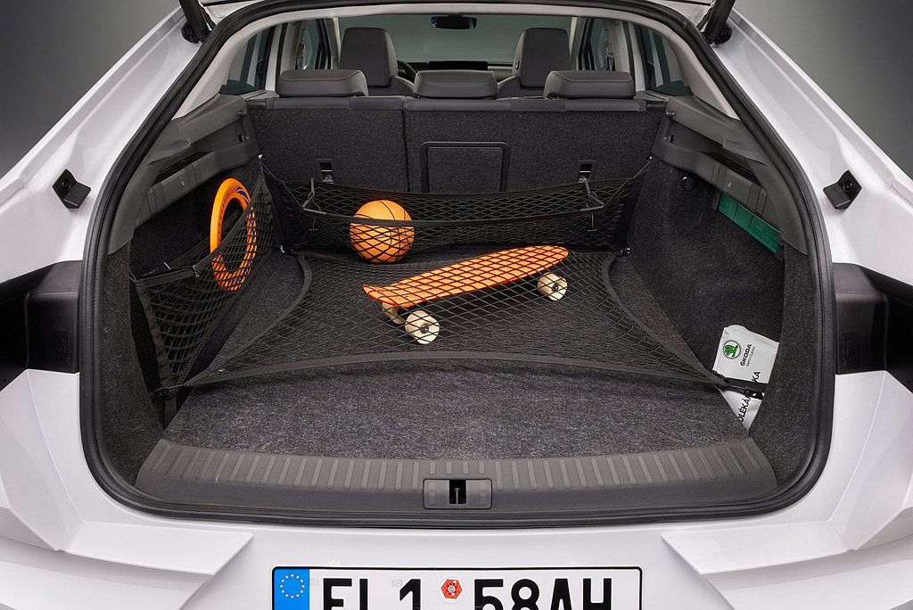 Skoda Enyaq Coupe iV將運動化造型與寬敞車室空間作結合，提供5...