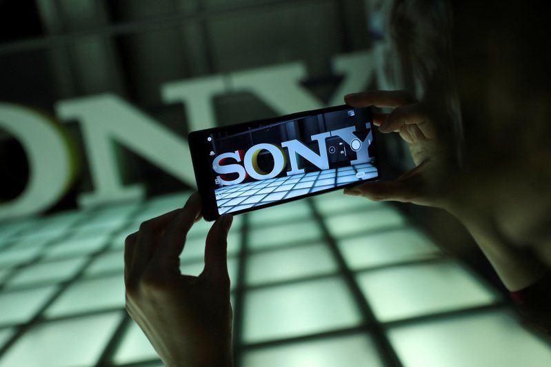Sony手機示意圖，圖為Xperia 10 Plus。 圖／路透資料照