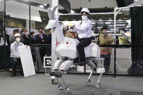 影／Kawasaki川崎重工開發出人類可以騎的機器山羊！