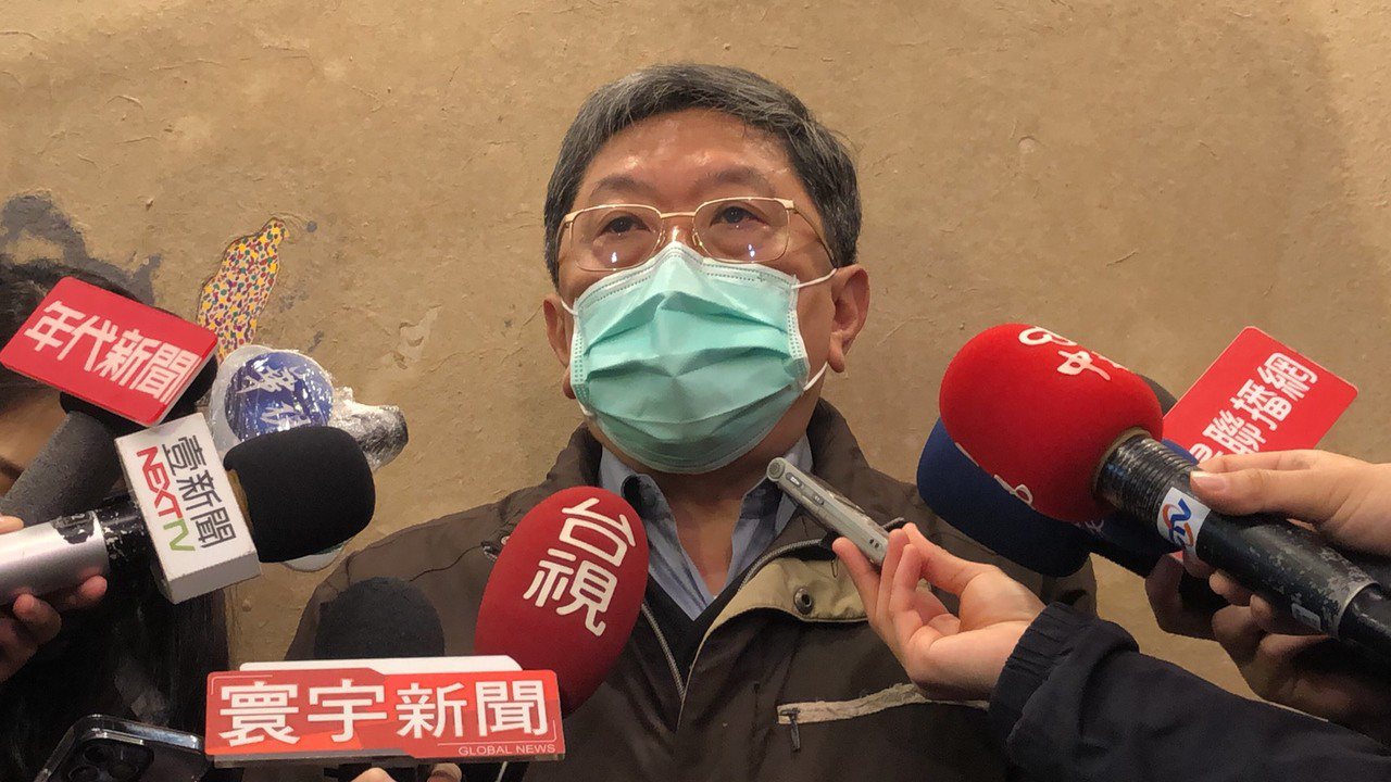 李秉穎表示，台灣總有一天要把病毒放進來，屆時台灣的重症死亡率一定會提高，現階段長輩的接種比例還需要加強。本報資料照片