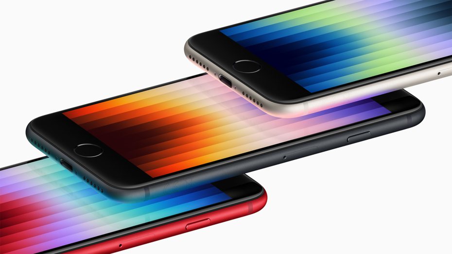 蘋果本月稍早發表5G版本的iPhone SE平價手機，或能有助蘋果繼續維持銷售龍頭地位。  美聯社