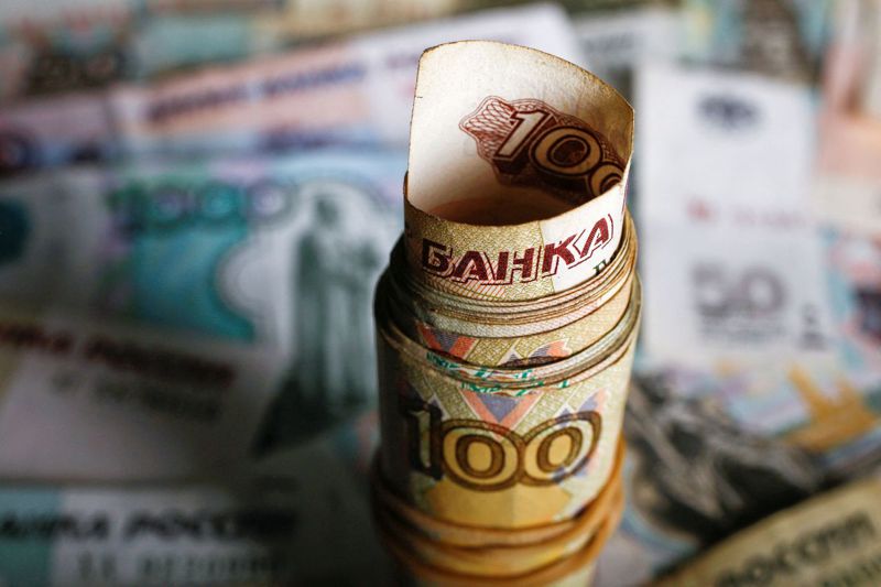 俄羅斯下令支付的1.17億美元利息交給投資人，試圖避免國際違約，但目前尚不清楚投資人是否收到這筆債息懸。路透