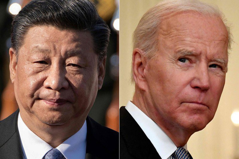 美國總統拜登（右）與中國大陸國家主席習近平（左）。法新社