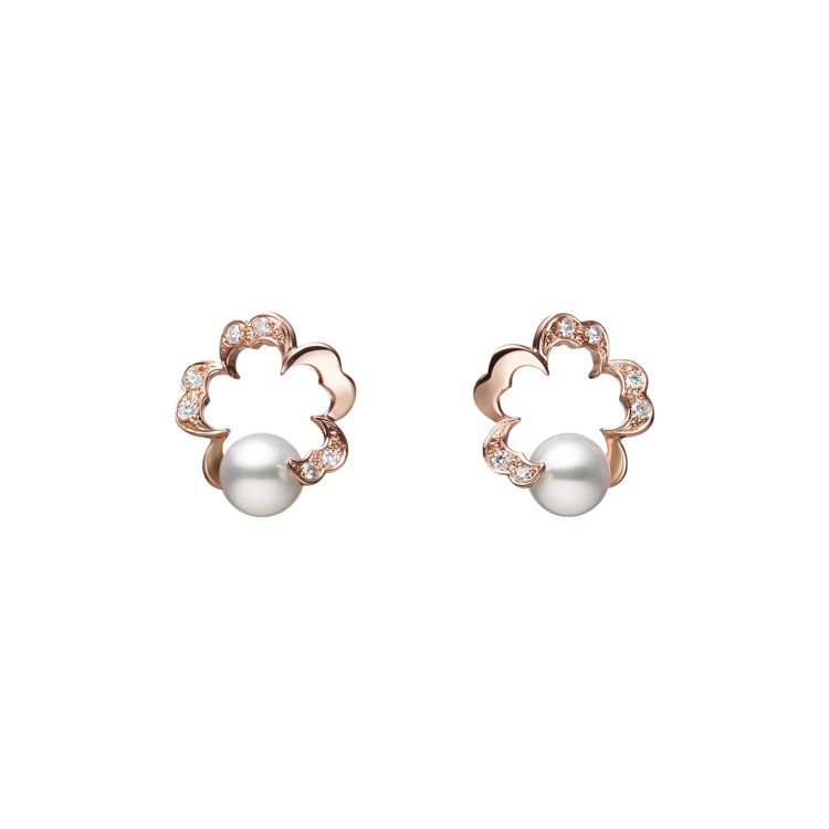 Mikimoto Cherry Blossom系列花形珍珠鑽石耳環，18K粉紅金鑲嵌鑽石與日本Akoya珍珠，63,000元。圖／MIKIMOTO提供