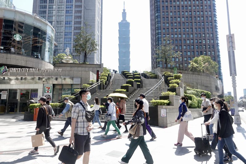 一月底，台北市成為六都第一個超高齡直轄市。預計到二○二五年，全台灣將成超高齡社會，人口結構高齡化將成六都的共同挑戰。 記者林俊良／攝影