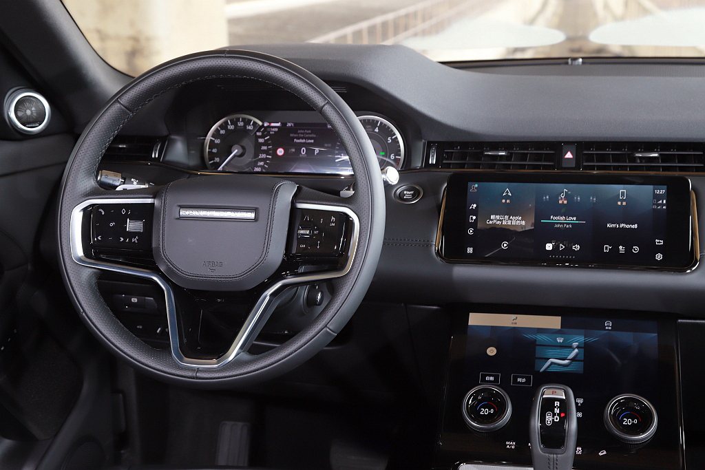 車艙科技方面雙10.0吋觸控螢幕與Pivi Pro系統、Meridian 400...