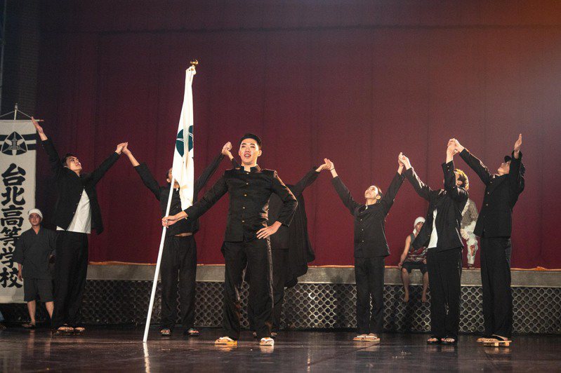 台高舞的前身為高砂舞，後融合日本歌舞元素，更像現在的日本舞。圖／台師大提供