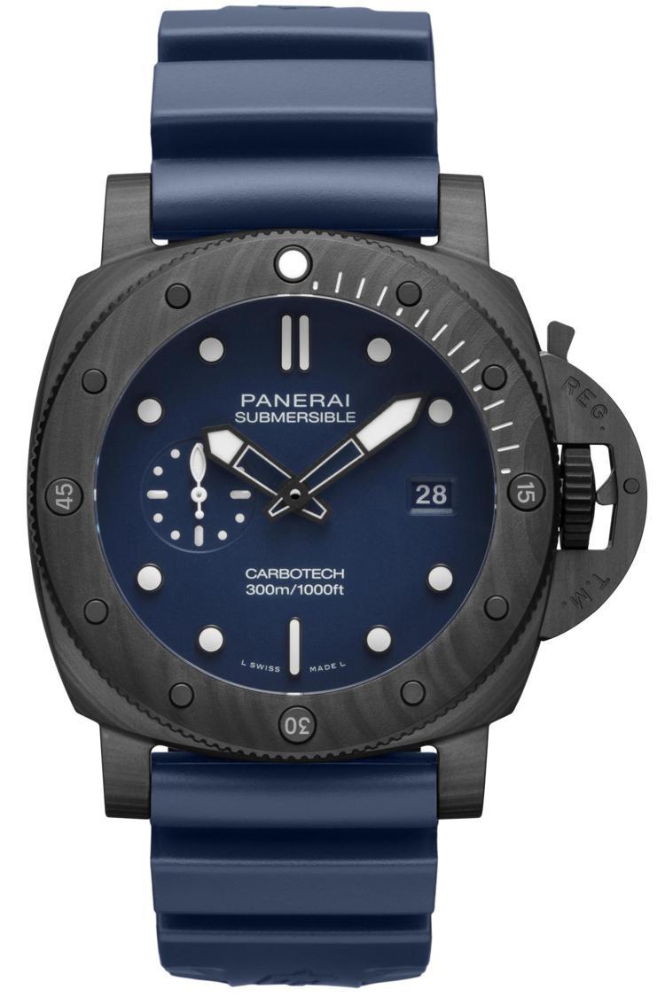 沛納海QuarantaQuattro Carbotech Blu Abisso PAM1232腕表，價格店洽。圖 / 沛納海提供