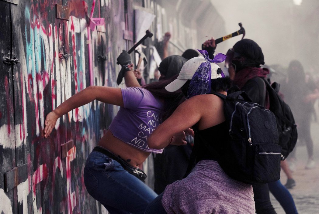 墨西哥於2022年的婦女節抗爭。 圖／美聯社