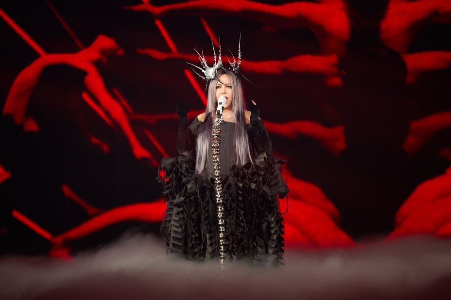張惠妹化身暗黑女王，揭開「ASMR」世界巡迴演唱會序幕。圖／聲動娛樂提供